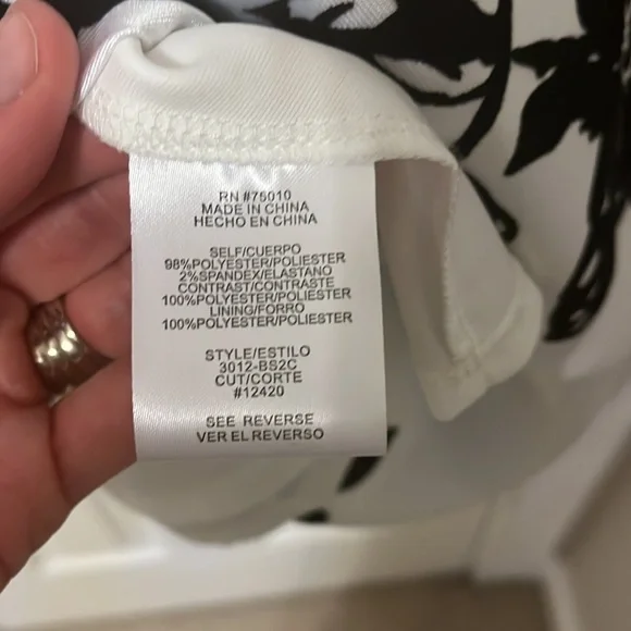 Formal dress, homecoming, prom - Picture 9 of 11